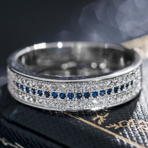 New 925 Sterling silver round shape blue sapphire Ring - Picture 2 of 9